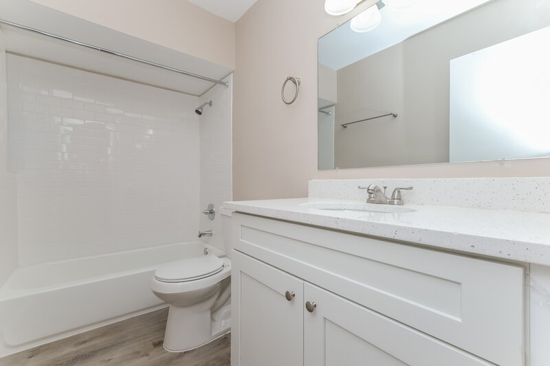 1,760/Mo, 1248 Hanover Ct Spring Hill, FL 34606 Main Bathroom View