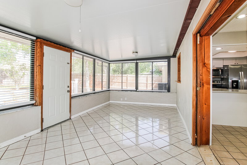 1,580/Mo, 10131 Hayward Rd Spring Hill, FL 34608 Family Room View