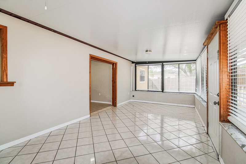 1,580/Mo, 10131 Hayward Rd Spring Hill, FL 34608 Family Room View 2