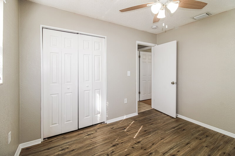 1,535/Mo, 10131 Hayward Rd Spring Hill, FL 34608 Bedroom View