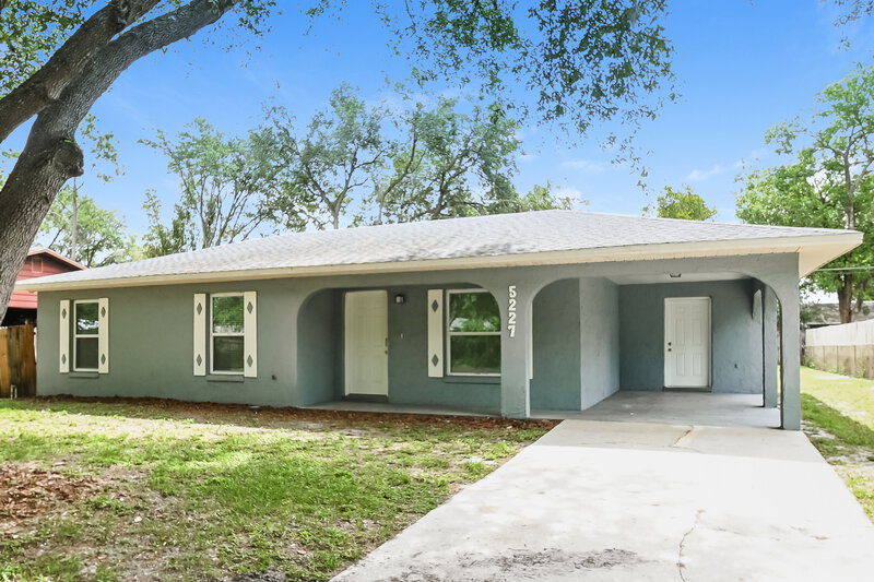 1,860/Mo, 5227 Grace St E Lakeland, FL 33810 Front View