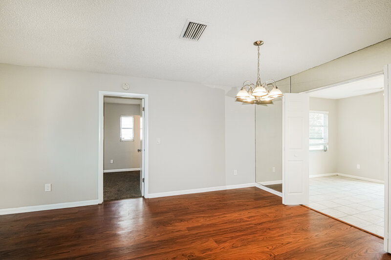 1,685/Mo, 9350 Bayside Ct Spring Hill, FL 34608 Dining Room View