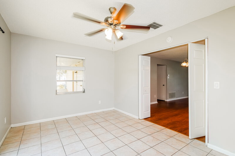 1,685/Mo, 9350 Bayside Ct Spring Hill, FL 34608 Family Room View