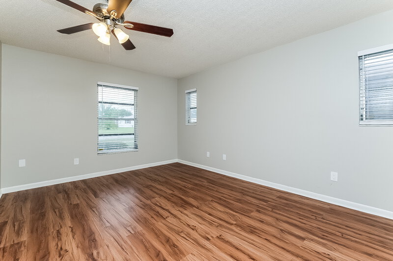 1,790/Mo, 9350 Bayside Ct Spring Hill, FL 34608 Main Bedroom View