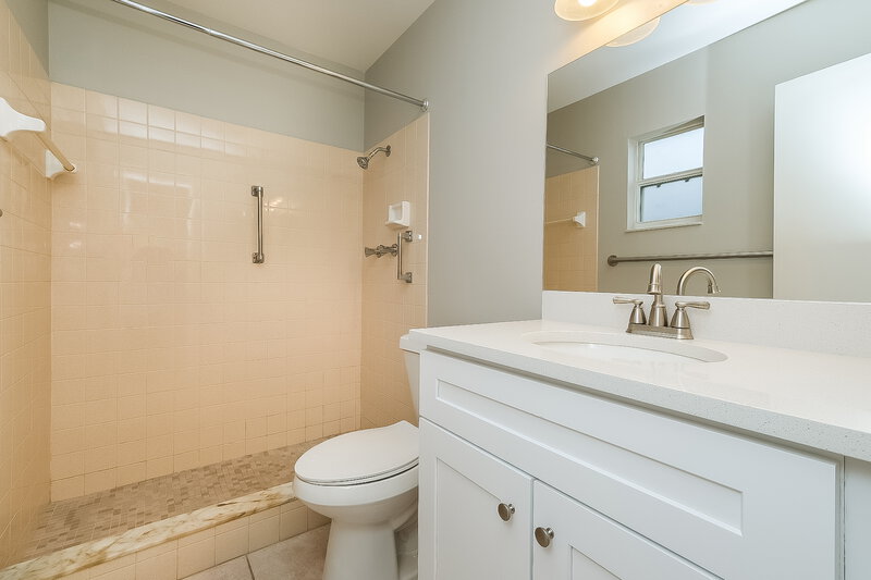 1,790/Mo, 9350 Bayside Ct Spring Hill, FL 34608 Main Bathroom View