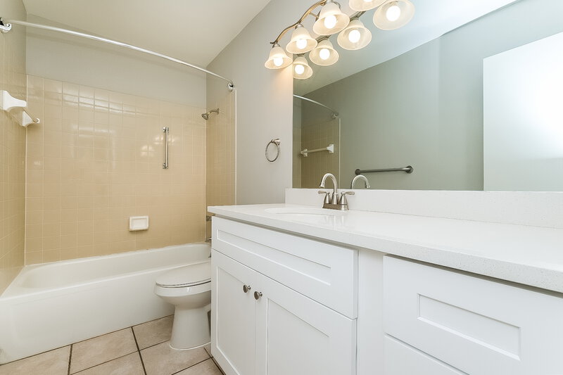 1,790/Mo, 9350 Bayside Ct Spring Hill, FL 34608 Bathroom View