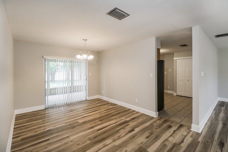 1,975/Mo, 31213 Lancewood Dr Brooksville, FL 34602 Dining Room View