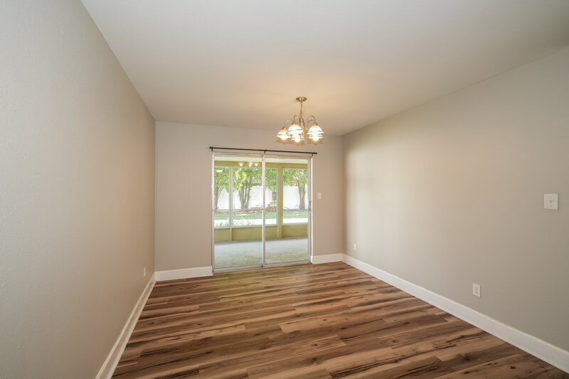 1,720/Mo, 31213 Lancewood Dr Brooksville, FL 34602 Dining Room View