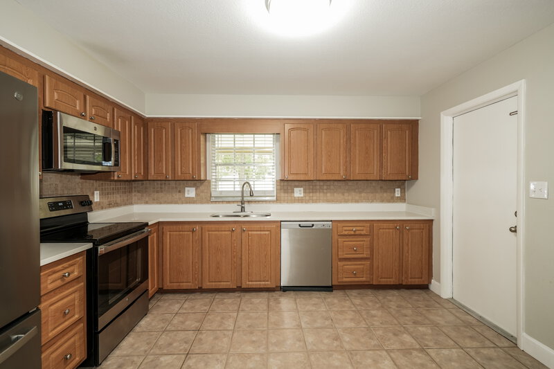 1,720/Mo, 31213 Lancewood Dr Brooksville, FL 34602 Kitchen View