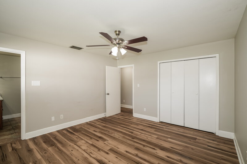 1,720/Mo, 31213 Lancewood Dr Brooksville, FL 34602 Main Bedroom View
