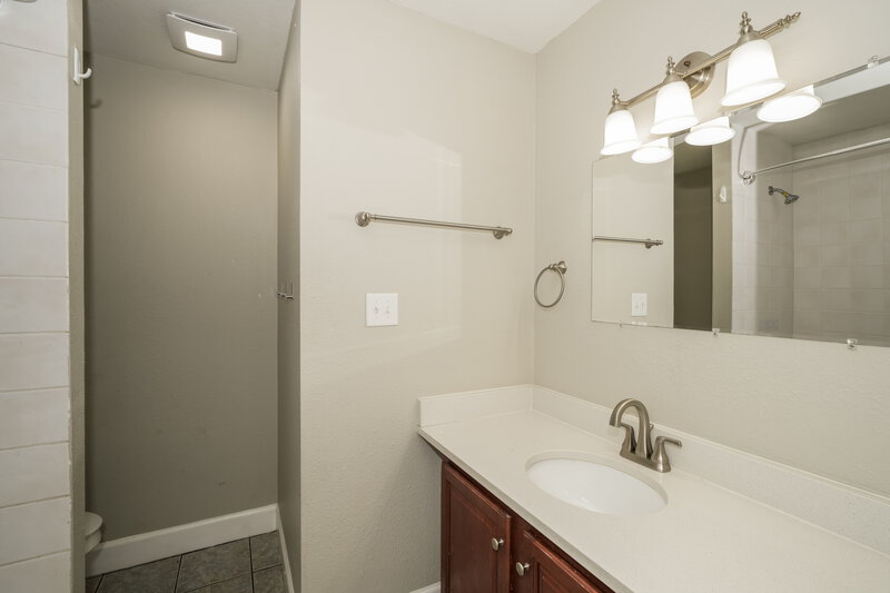 1,720/Mo, 31213 Lancewood Dr Brooksville, FL 34602 Bathroom View