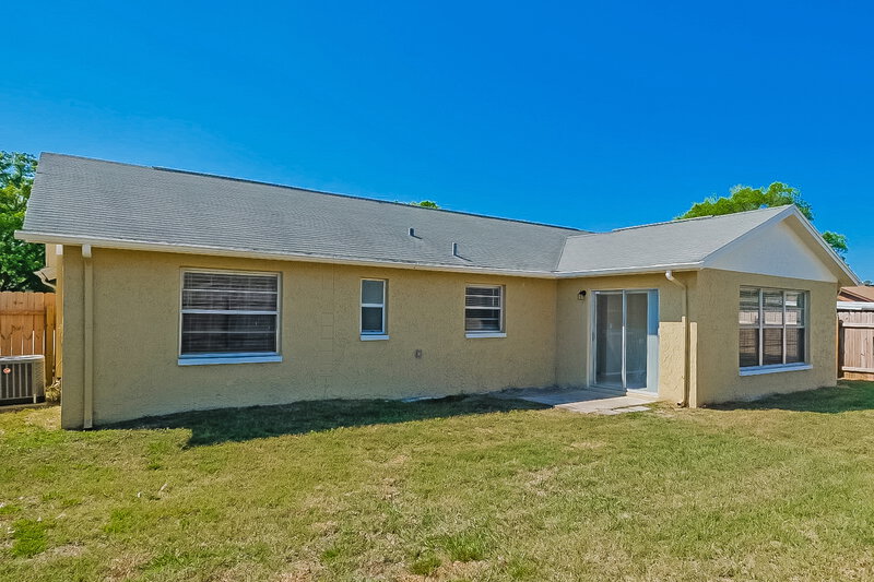 3,290/Mo, 7437 Jenner Ave New Port Richey, FL 34655 Rear View