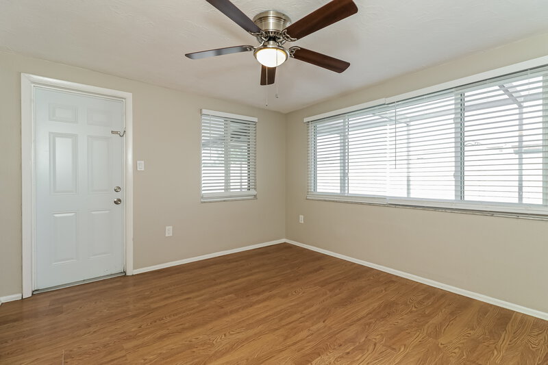 1,635/Mo, 5633 Mirada Dr Holiday, FL 34690 Bedroom View