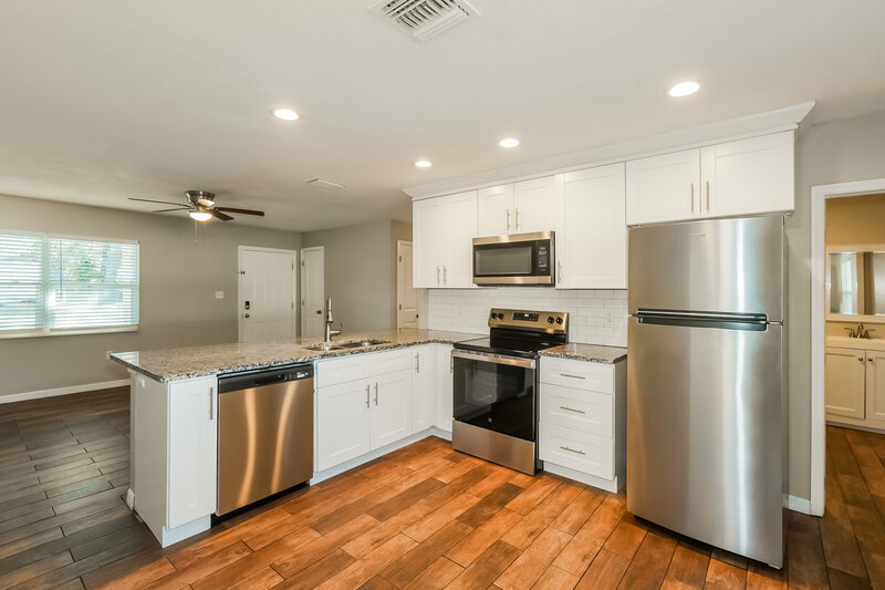 1,830/Mo, 3014 N Pineway Dr Plant City, FL 33566 Misc View 5