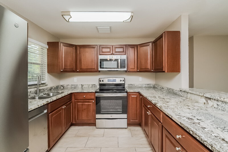 1,785/Mo, 6753 Lassen Ave New Port Richey, FL 34655 Kitchen View