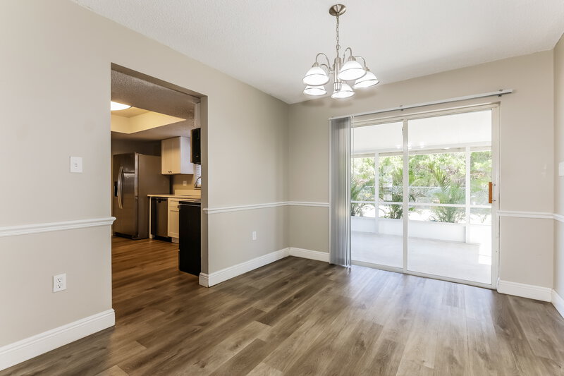 1,990/Mo, 7219 Brown Fox Run Lakeland, FL 33810 Dining Room View