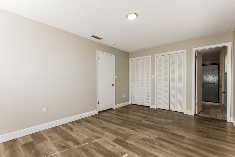 1,990/Mo, 7219 Brown Fox Run Lakeland, FL 33810 Main Bedroom View 2