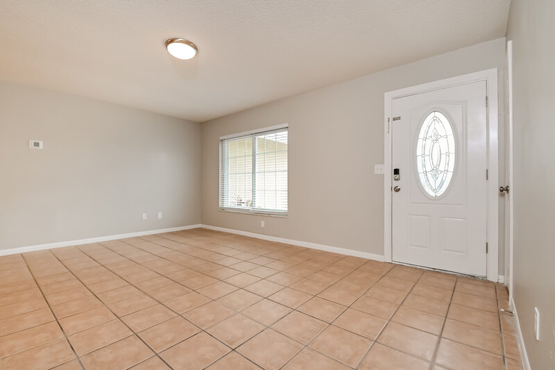 2,115/Mo, 420 Silver Hill Dr Valrico, FL 33594 Living Room View