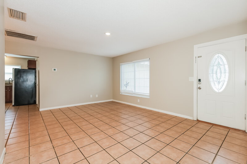 2,010/Mo, 420 Silver Hill Dr Valrico, FL 33594 Living Room View