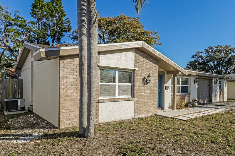 1,980/Mo, 4045 Grayton Dr New Port Richey, FL 34652 Front View