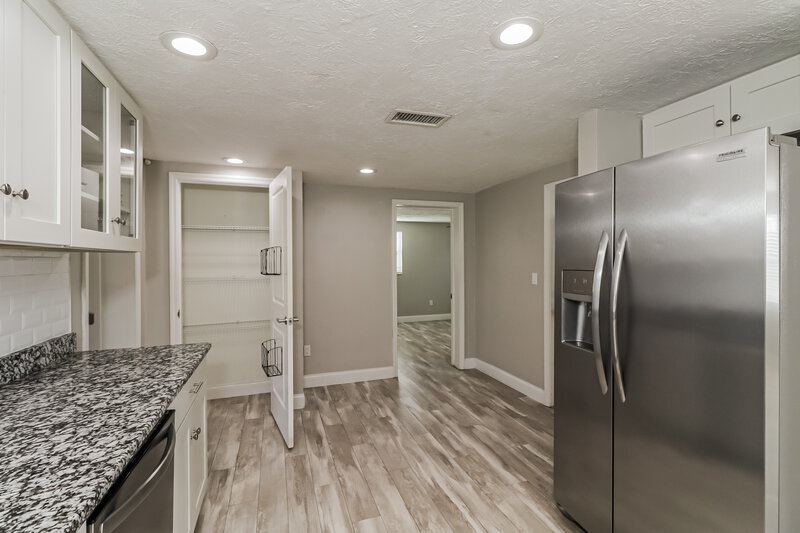 1,980/Mo, 4045 Grayton Dr New Port Richey, FL 34652 Kitchen View 2