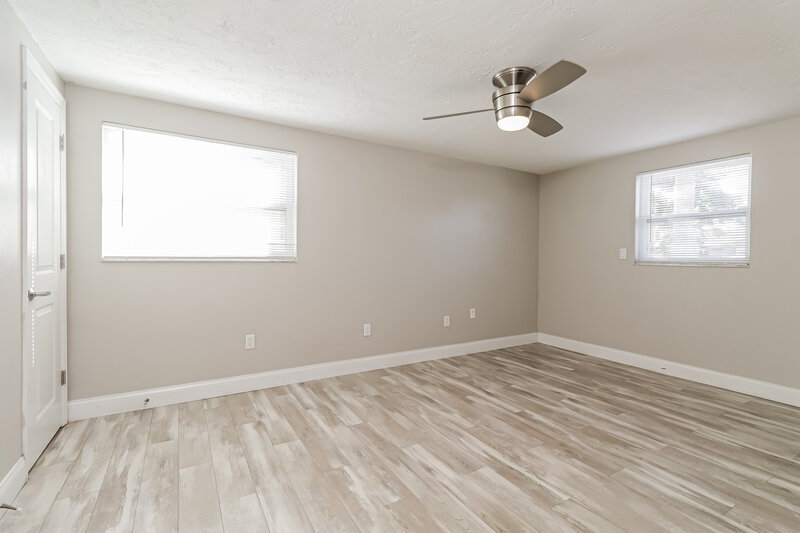 1,980/Mo, 4045 Grayton Dr New Port Richey, FL 34652 Main Bedroom View