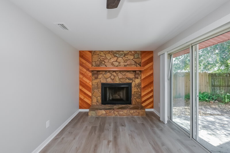 2,335/Mo, 4107 Canoga Park Dr Brandon, FL 33511 Dining Room View