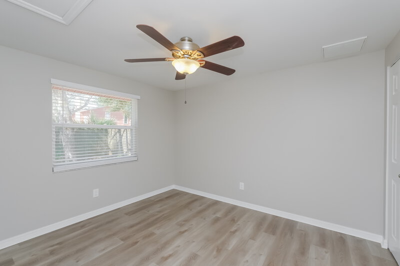 2,335/Mo, 4107 Canoga Park Dr Brandon, FL 33511 Bedroom View 2