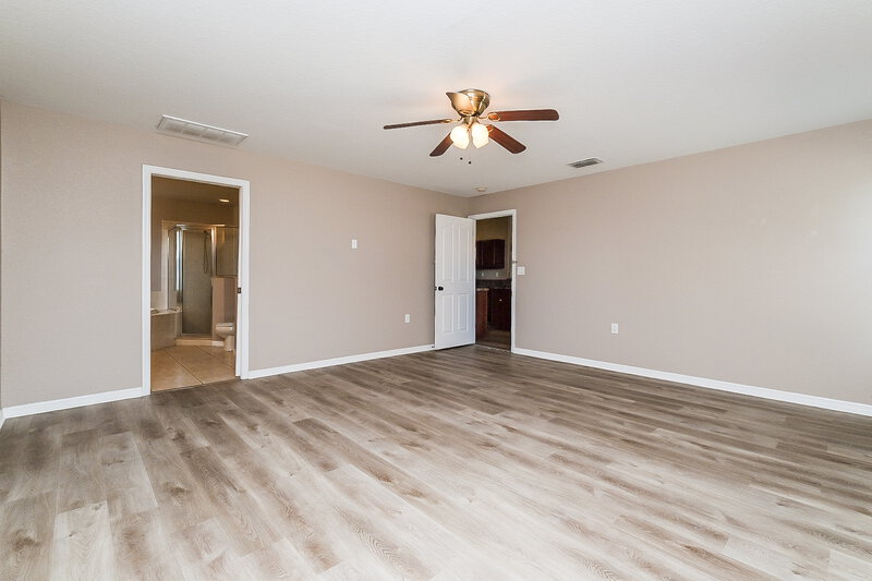 2,460/Mo, 1020 Godfrey Ave Spring Hill, FL 34609 Main Bedroom View 2