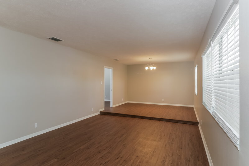 2,960/Mo, 528 Crestover Dr Temple Terrace, FL 33617 Living Room View