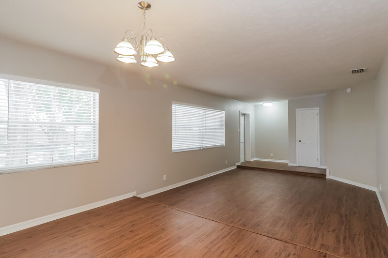 2,960/Mo, 528 Crestover Dr Temple Terrace, FL 33617 Dining Room View