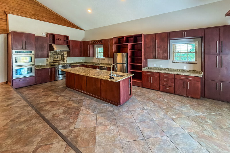 2,305/Mo, 1705 Athens Ct Lakeland, FL 33803 Kitchen View