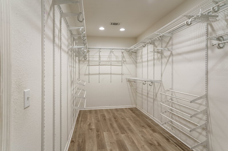 2,305/Mo, 1705 Athens Ct Lakeland, FL 33803 Walk In Closet View