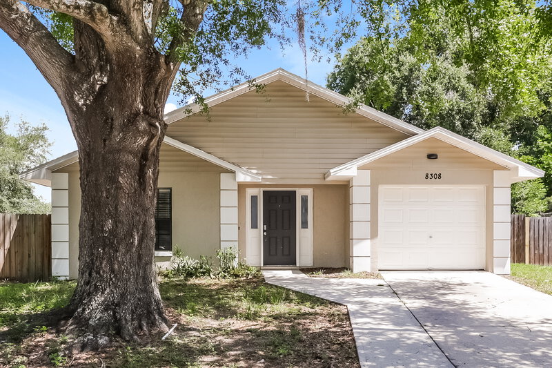 2,220/Mo, 8308 Hedgeway Pl Tampa, FL 33637 External View
