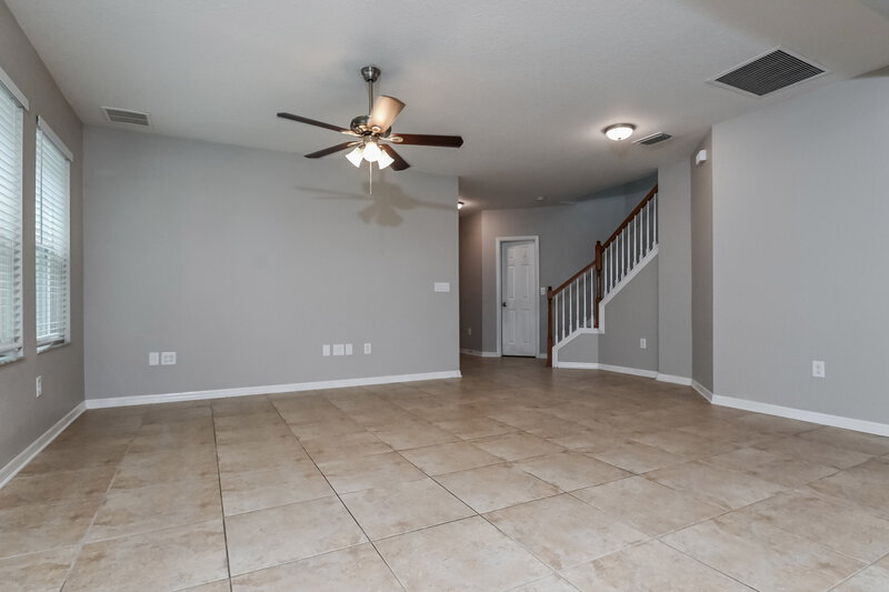 2,790/Mo, 16104 Palmettorun Cir Lithia, FL 33547 Living Room View