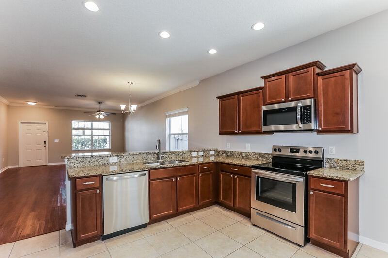 0/Mo, 13423 Lake Monroe Pl Riverview, FL 33579 Kitchen View 3