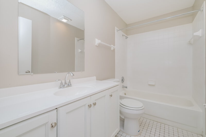 3,940/Mo, 10414 Ashley Oaks Dr Riverview, FL 33578 Bathroom View
