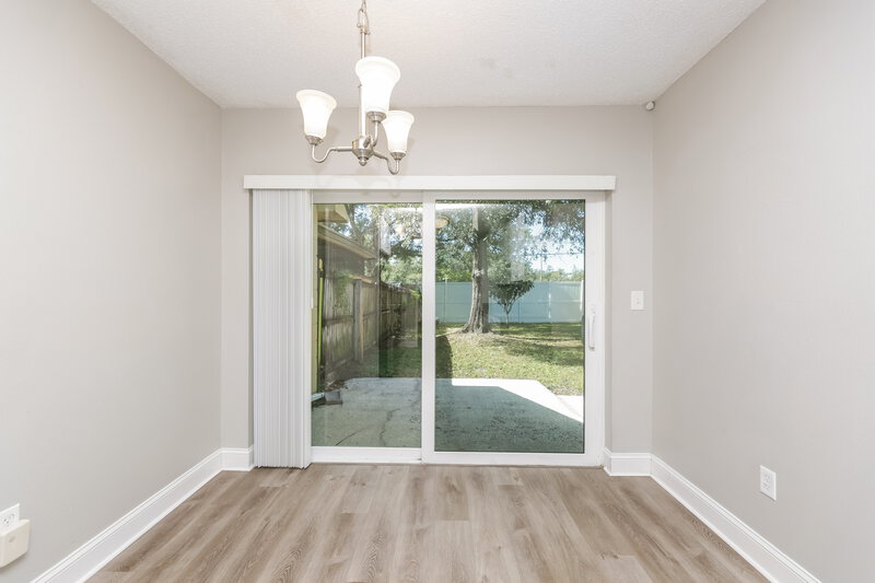 1,800/Mo, 3308 Laurel Dale Dr Tampa, FL 33618 Dining Room View