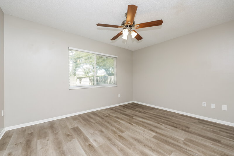 1,800/Mo, 3308 Laurel Dale Dr Tampa, FL 33618 Main Bedroom View
