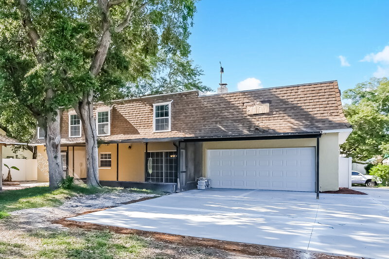 3,425/Mo, 13933 Oak Forest Blvd N Seminole, FL 33776 Rear View