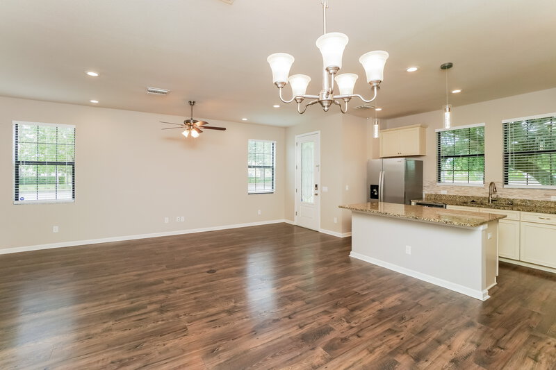 2,130/Mo, 5701 Colony Glen Rd Lithia, FL 33547 Dining Room View