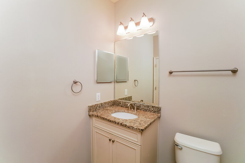 2,130/Mo, 5701 Colony Glen Rd Lithia, FL 33547 Bathroom View