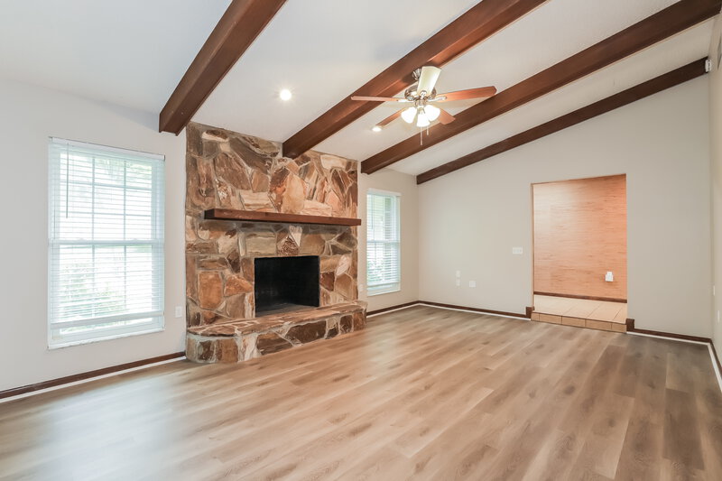 2,030/Mo, 7606 Mather Rd N Lakeland, FL 33810 Living Room View