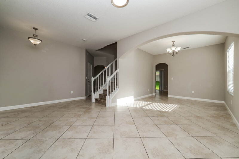 2,725/Mo, 10705 River Hawk Ln Riverview, FL 33569 Living Room View