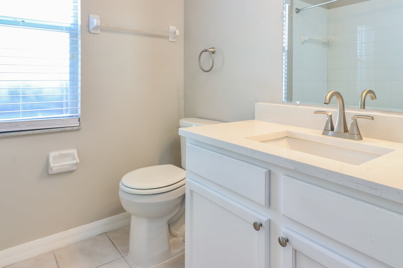 2,180/Mo, 25802 Bloomsbury Ct Land O Lakes, FL 34639 Bathroom View