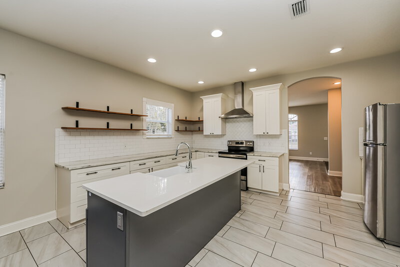 2,305/Mo, 1602 Cason Wood Ct Plant City, FL 33563 Kitchen View