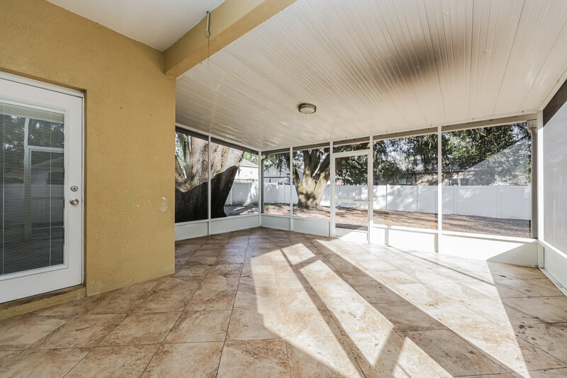 2,305/Mo, 1602 Cason Wood Ct Plant City, FL 33563 Sun Room View