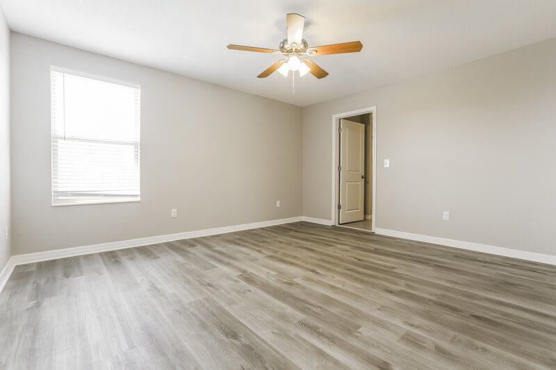 2,410/Mo, 10418 Carloway Hills Dr Wimauma, FL 33598 Main Bedroom View 2
