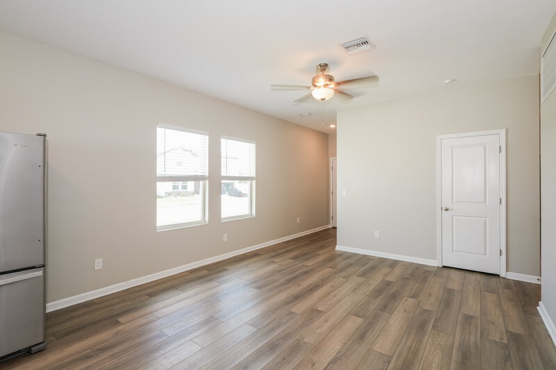 1,795/Mo, 34812 Daisy Meadow Loop Zephyrhills, FL 33541 Living Room View