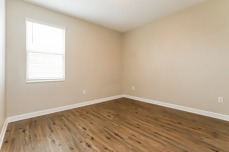 2,700/Mo, 10071 Ivory Dr Ruskin, FL 33573 Bedroom View 3